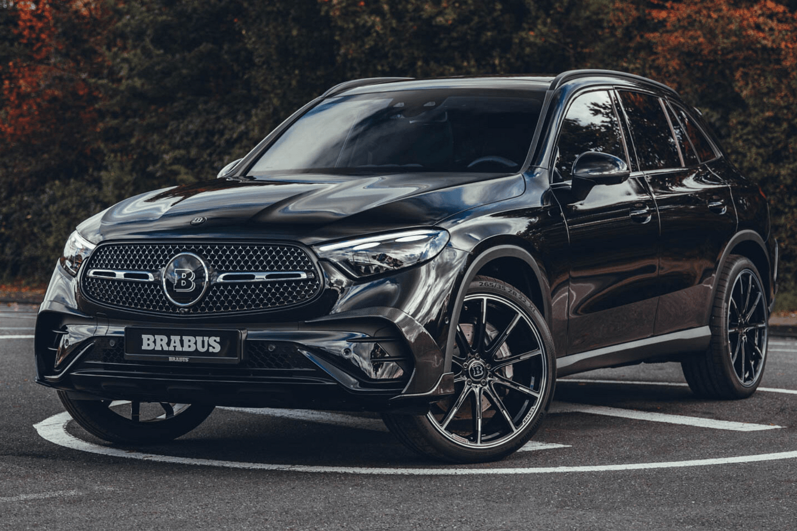 Brabus Upgrades Mercedes-Benz GLC With 300 HP And Lots Of Carbon Fiber