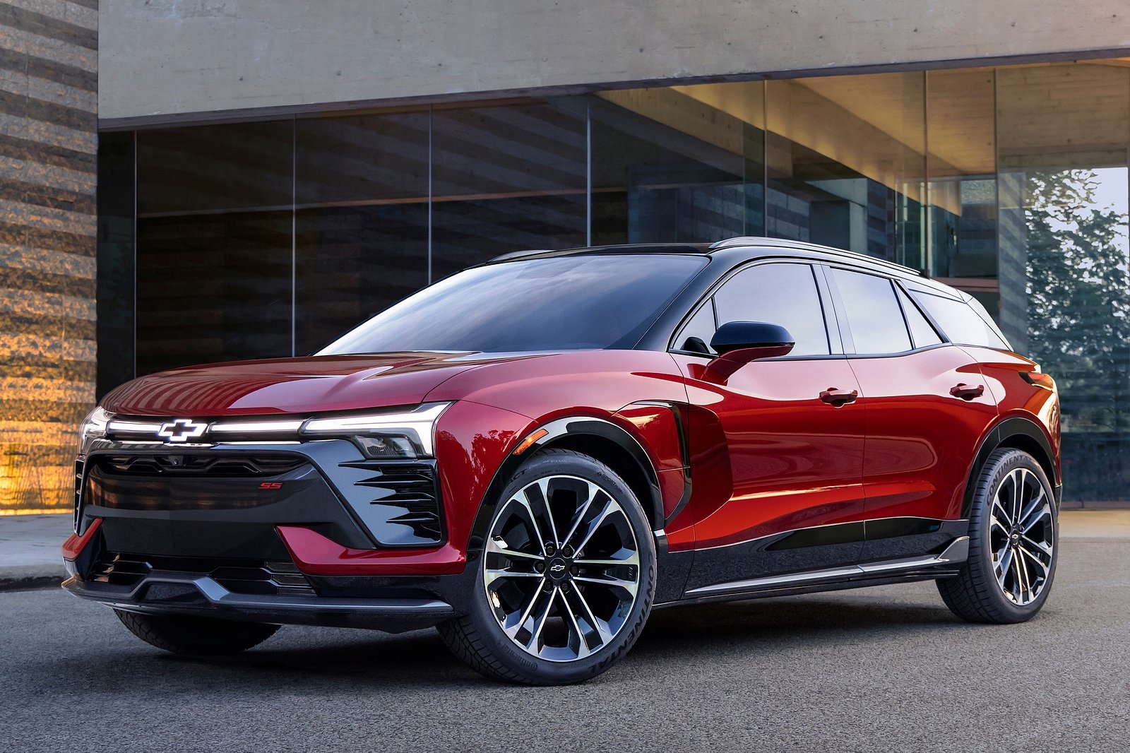 GM Stops Sales Of 2024 Chevy Blazer EV