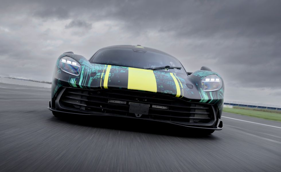 2024 aston martin valhalla