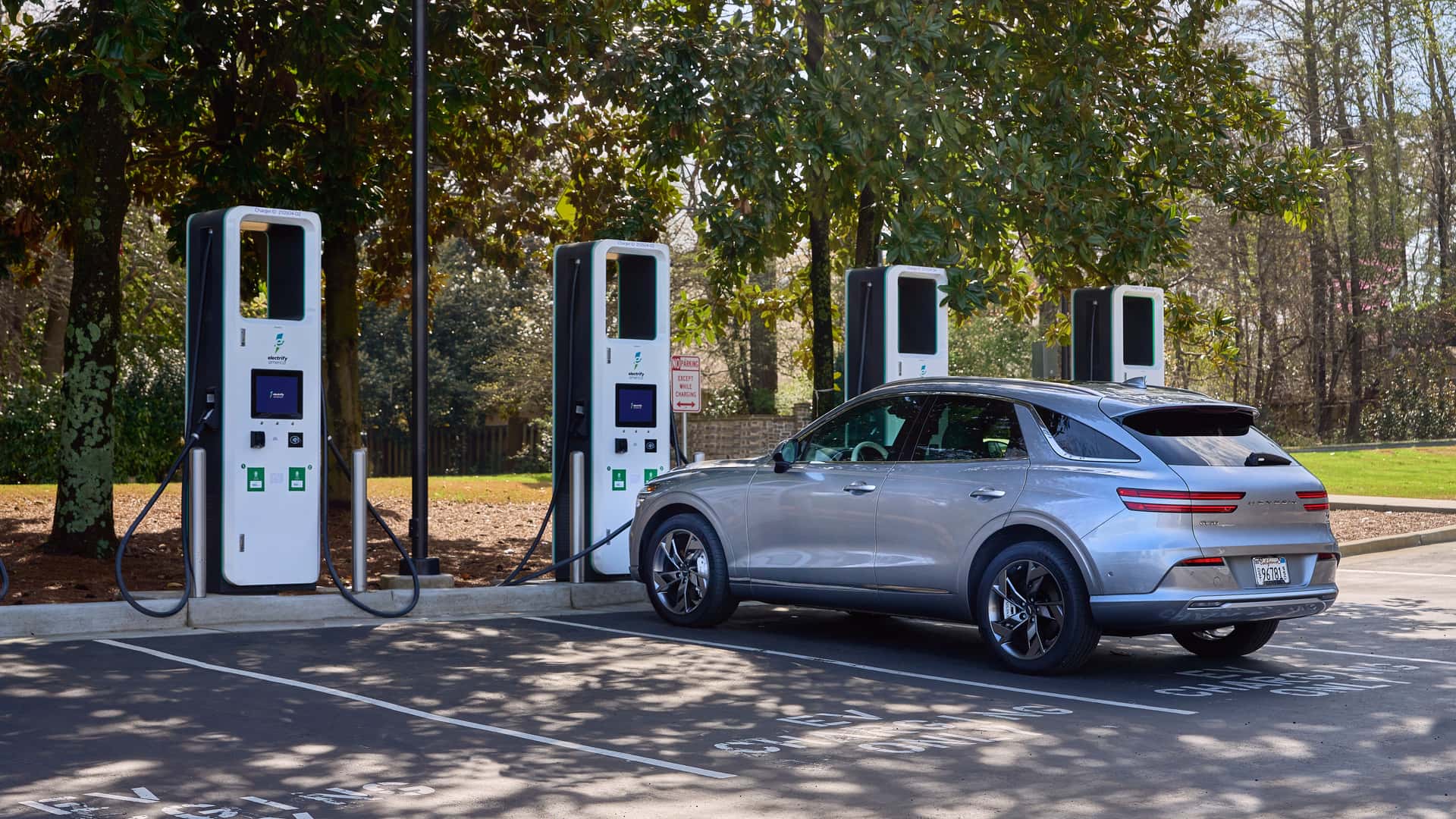 Electrify America's Updated App Makes It Easier To See Which EV Chargers Are Broken