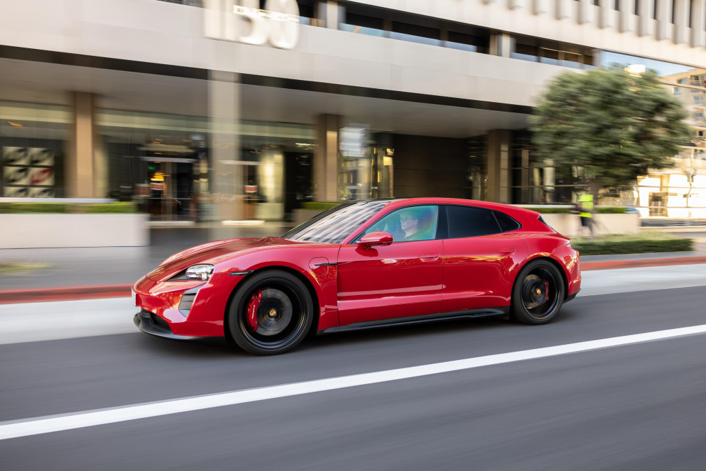 2022 Porsche Taycan GTS Sport Turismo