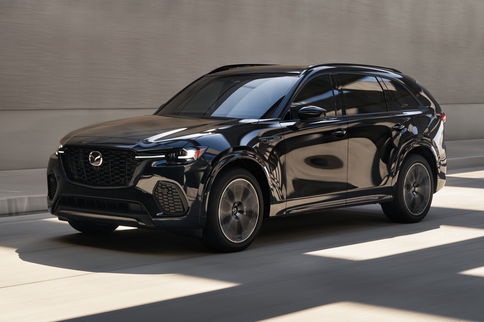 2025 Mazda CX-70 First Look Review: Two Rows Of Six-Cylinder Style