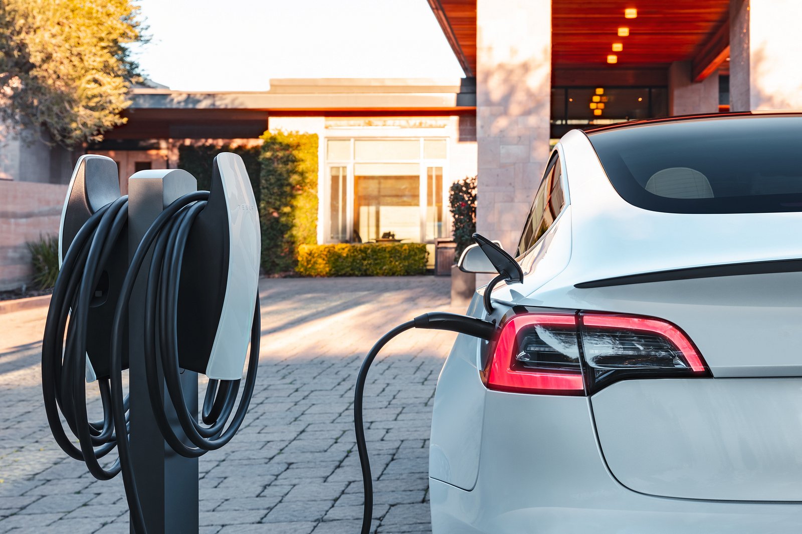 What Does A Tesla Battery Replacement Really Cost?