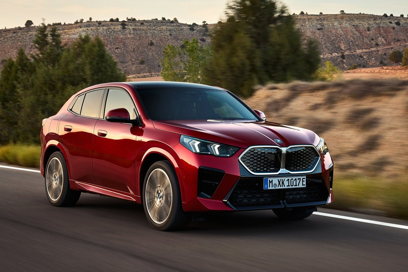 Entry-Level BMW iX2 eDrive20 Revealed With 297 Miles Of Range