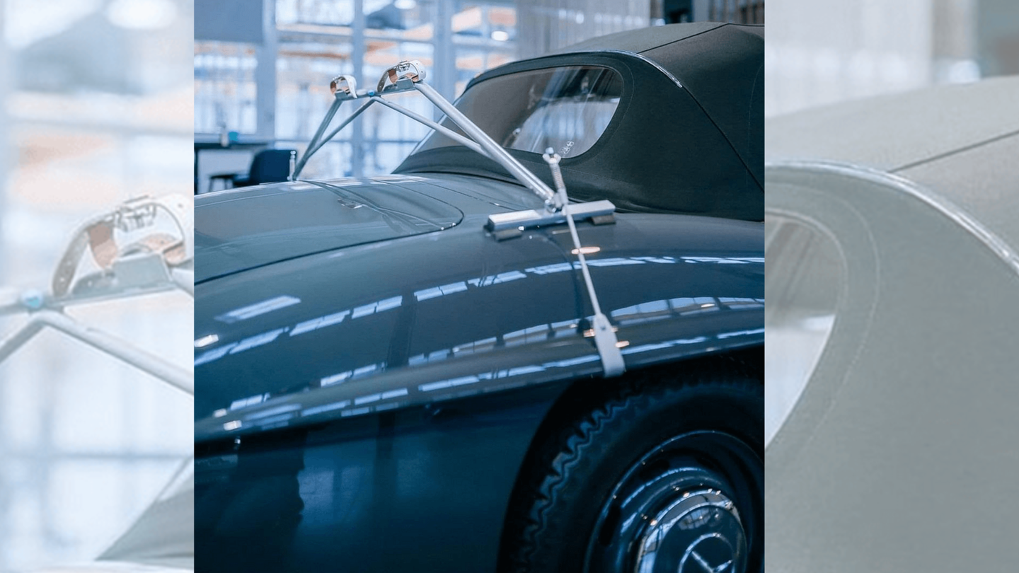 Fancy a Ski Trip in Your Million-Dollar 300 SL? Mercedes Has a Ski Rack for You