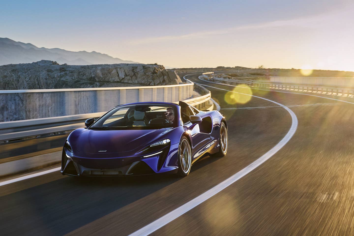 2025 McLaren Artura Spider. <em>McLaren</em>