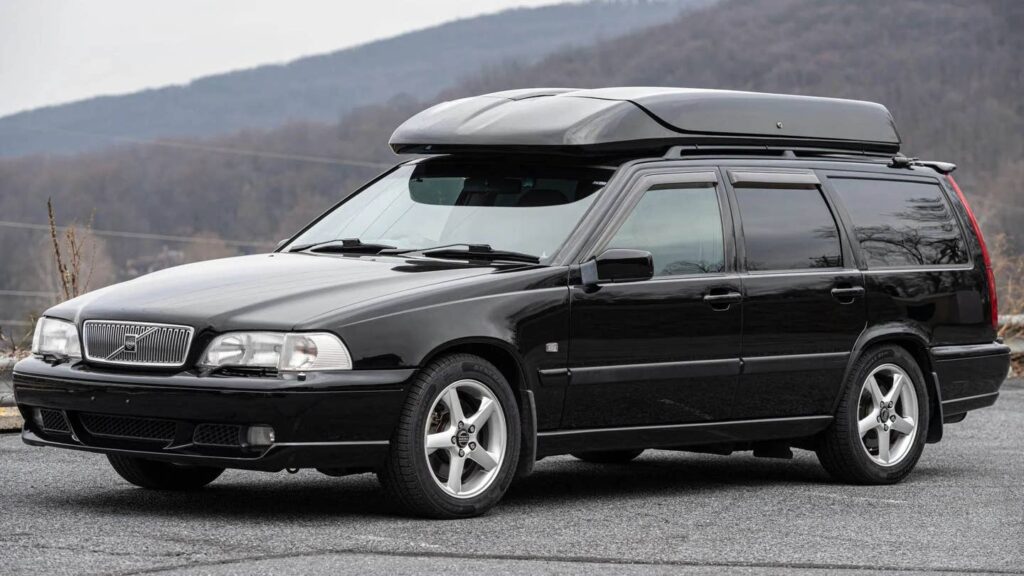 This JDM Volvo V70R For Sale Still Has Shrink-Wrapped Seats