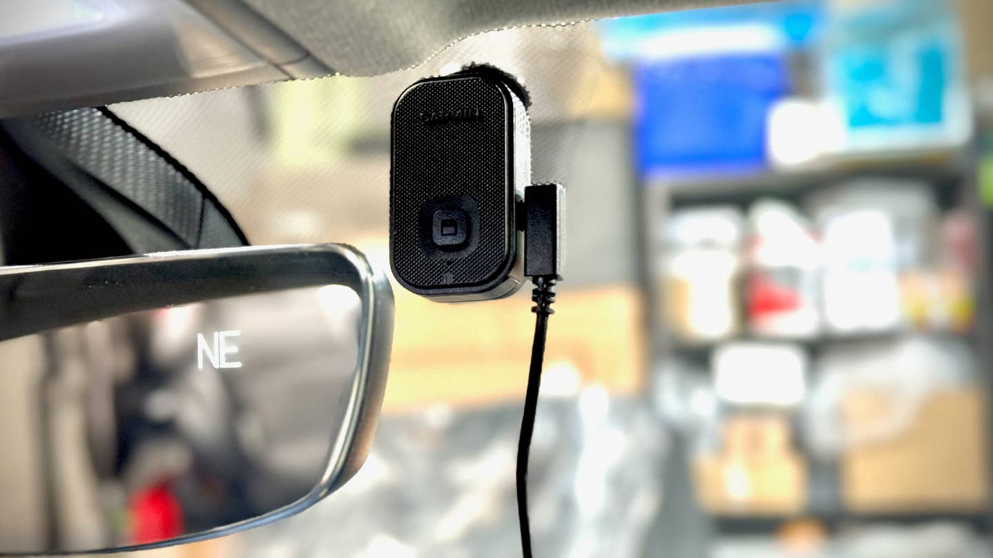  Garmin Mini 2 Dash Cam in car