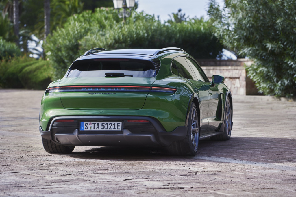 2021 Porsche Taycan Cross Turismo