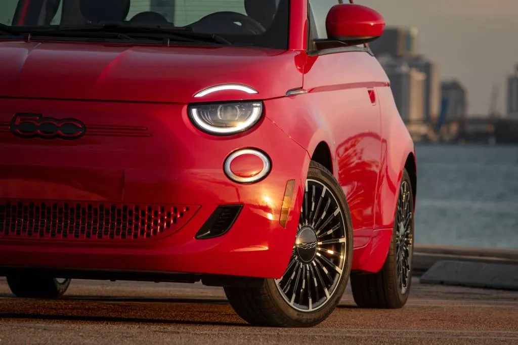 2024 Fiat 500e